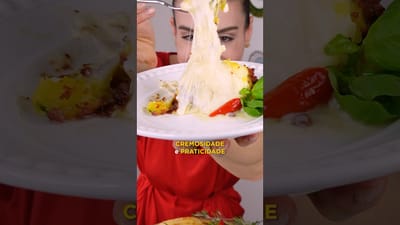 Escondidinho Cremoso de Mandioquinha com Calabresa e Leite de Coco