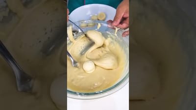 Bolinho de Chuva Recheado com Ouro Branco