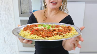 Espagueti a la Boloñesa con el Secreto para Espesar