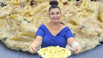 Macarrão Cremoso com Bacon e Purê de Batata