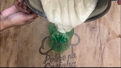 Postre de Lujo Hecho en Botella PET