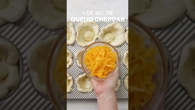 Bolillo de Ajo con Tocino y Puré