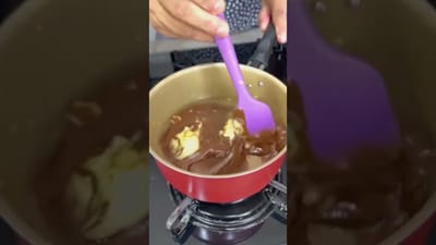 Calda de Chocolate Brilhante Perfeita