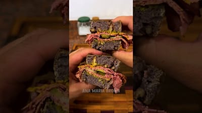 Sanduíche de Pastrami