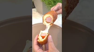 Salsicha Empanada Crocante