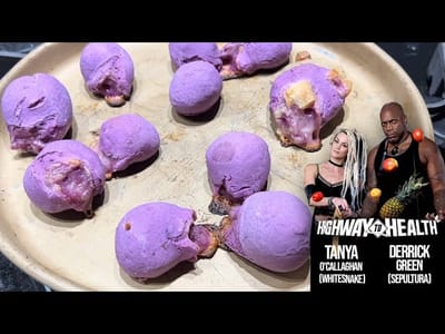 Pan de Queso Morado con Camote