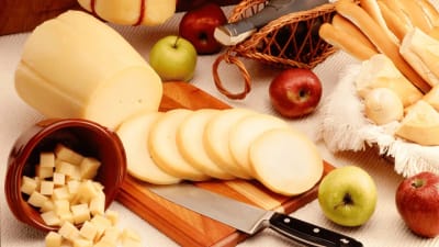 Chips de Provolone Crocantes e Irresistíveis em Minutos