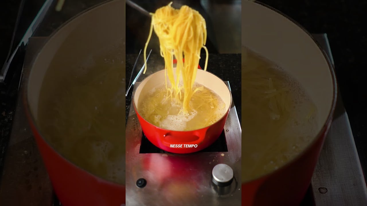 Pasta al Pesto de Jitomate Asado con Tiras de Carne Seca