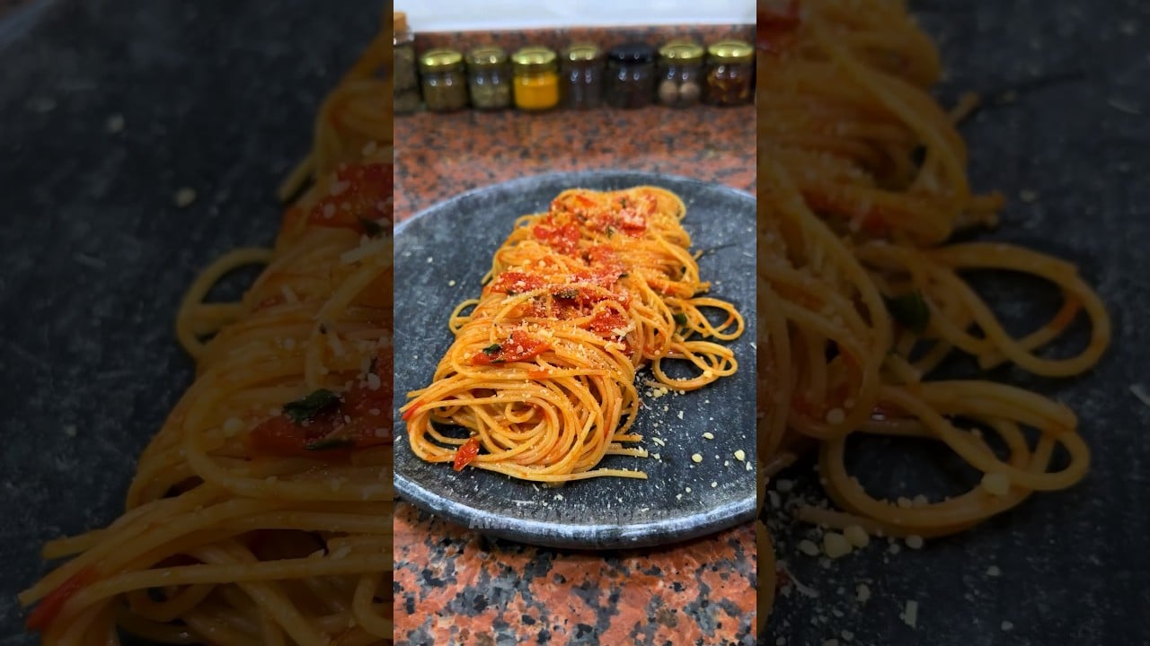 Espagueti en Salsa de Jitomate Cherry y Albahaca