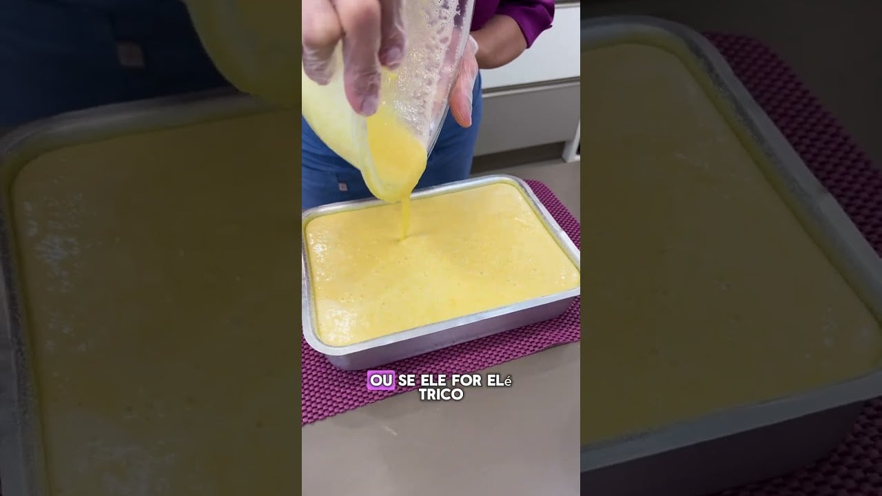 BOLO SUPER CREMOSÃO DE MILHO COM GOIABADA