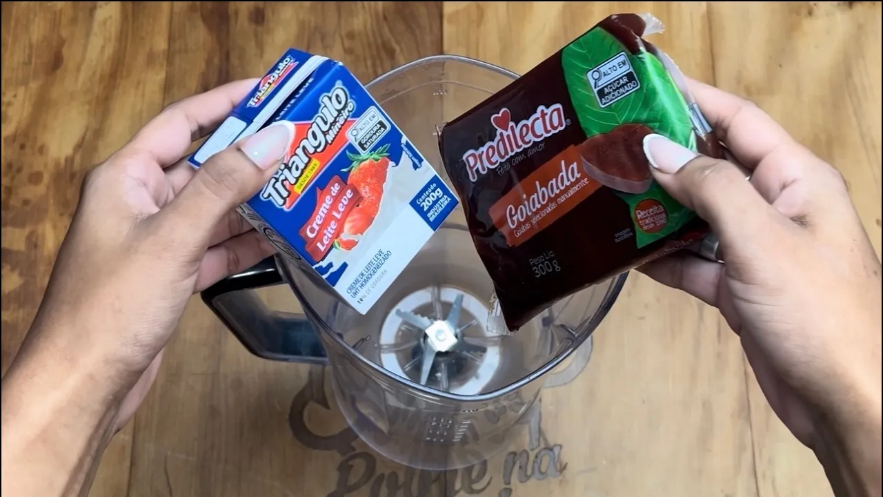 Creme de Goiabada com Creme de Leite (Doce Mineiro)