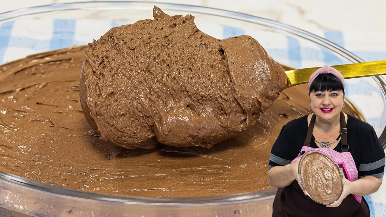 Mousse de Chocolate Surpreendente