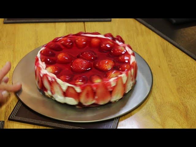 BOLO DE NATA COM MORANGO e GELATINA