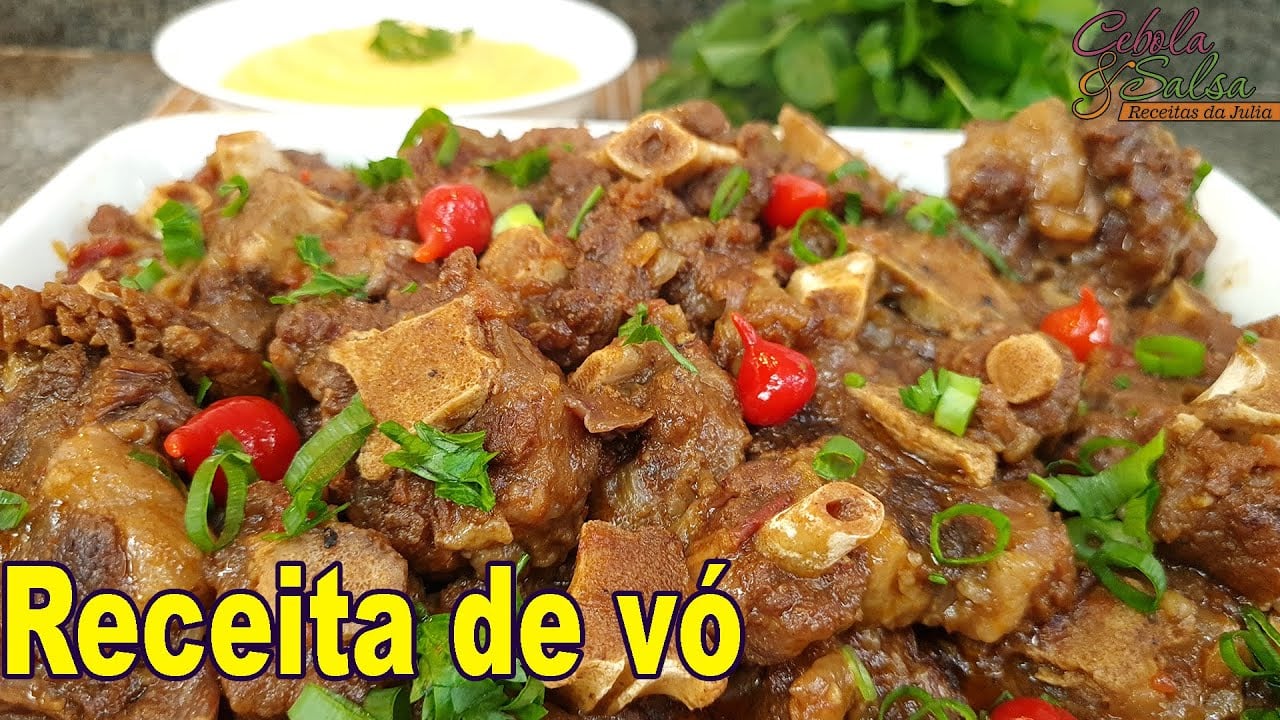 Rabo de Res Estofado a la Tradicional con Salsa y Cebolla