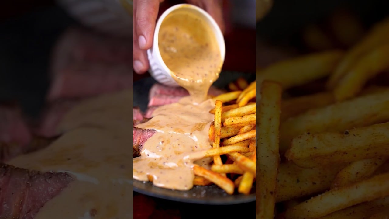 Bistec Ancho con Papas Fritas y Salsa de Mostaza