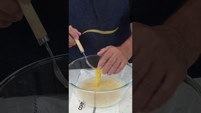 Pão de Banana na Travessa (Suja Apenas Uma Travessa e Um Garfo)