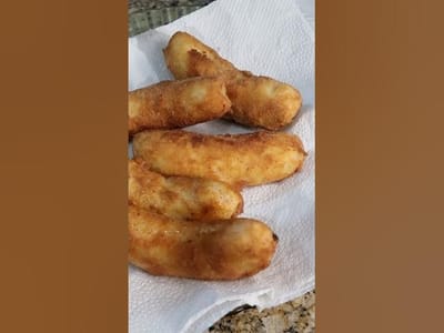 Banana Empanada e Crocante de restaurante