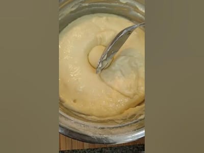 Buñuelos de Lluvia Rellenos de Ouro Branco