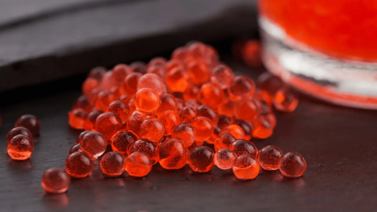 Cómo Hacer Esferas de Gelatina de Fresa