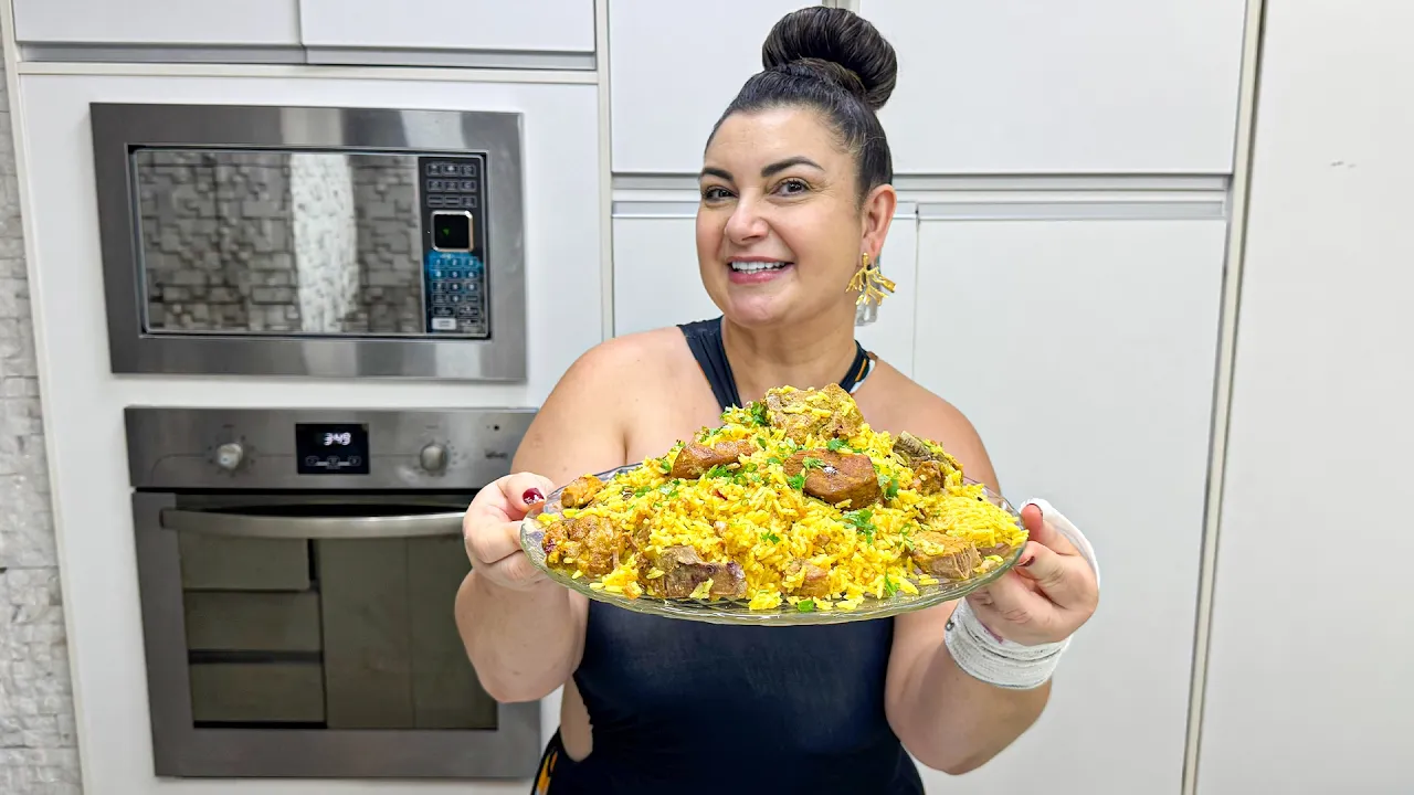 Arroz Suelto con Carne en Olla Express en 90 Segundos